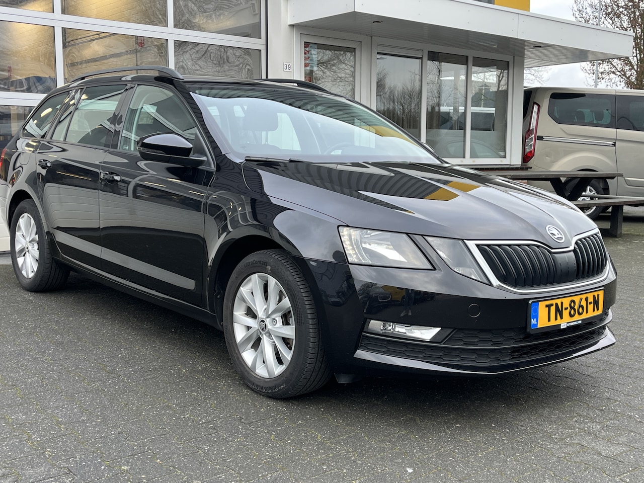 Skoda Octavia Combi - 1.0 TSI Greentech Ambition Business Cruise control ECC Trekhaak Navigatie - AutoWereld.nl