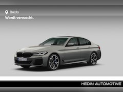 BMW 5-serie - sedan 530e High Executive | Achteruitrijcamera | Ambiente verlichting | Panoramadak | Stoe