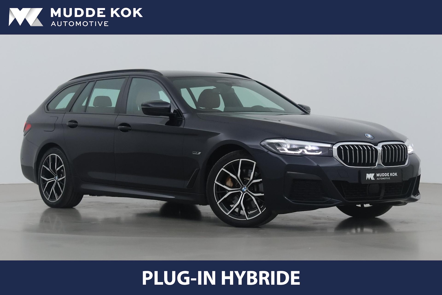 BMW 5-serie Touring - 530e Business Edition Plus | M-Sport | ACC | Leder | Trekhaak | Stoel+Stuurverwarming | 19 - AutoWereld.nl