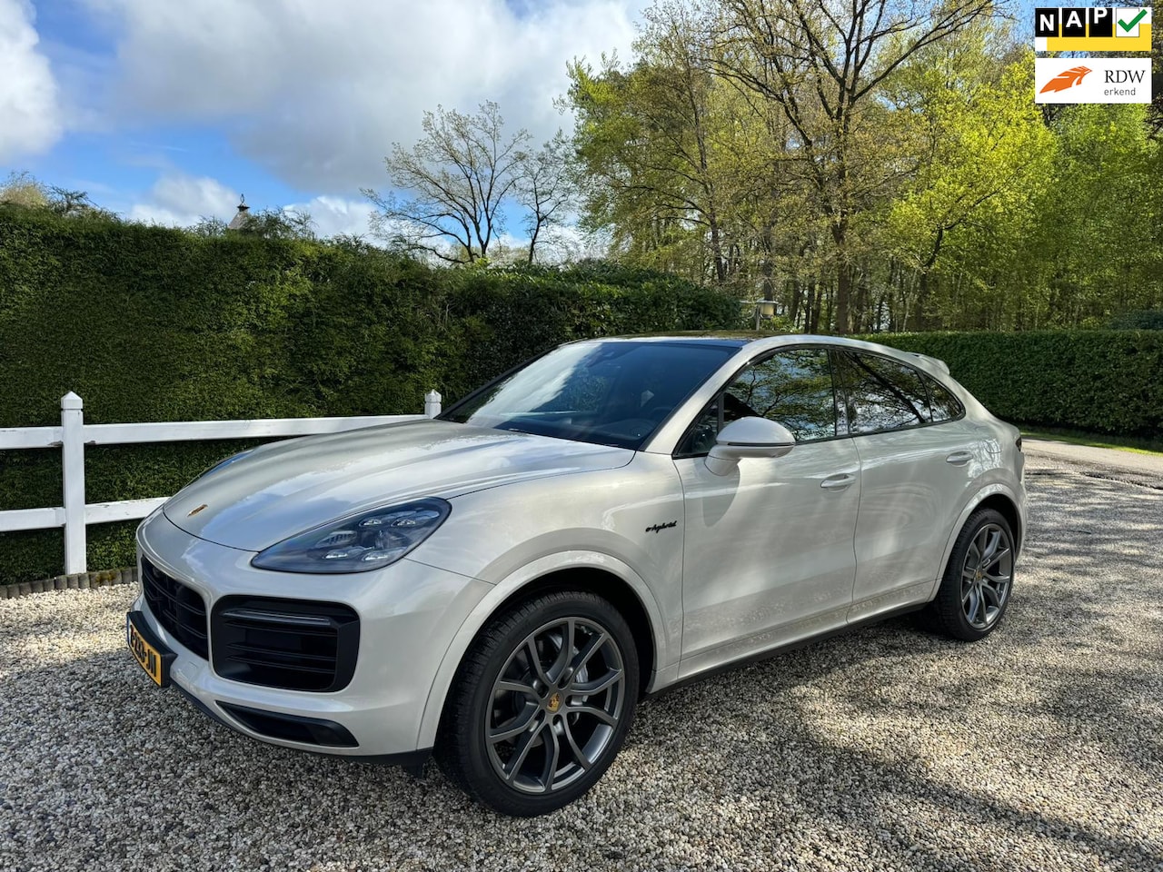 Porsche Cayenne Coupé - 3.0 E-Hybrid 43604 KM - AutoWereld.nl