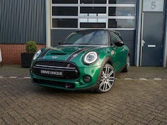 MINI Cooper S - 2.0 60 Years Edition Adaptive cruise, camera+sensoren, Apple Carplay, Navigatie prof., Har