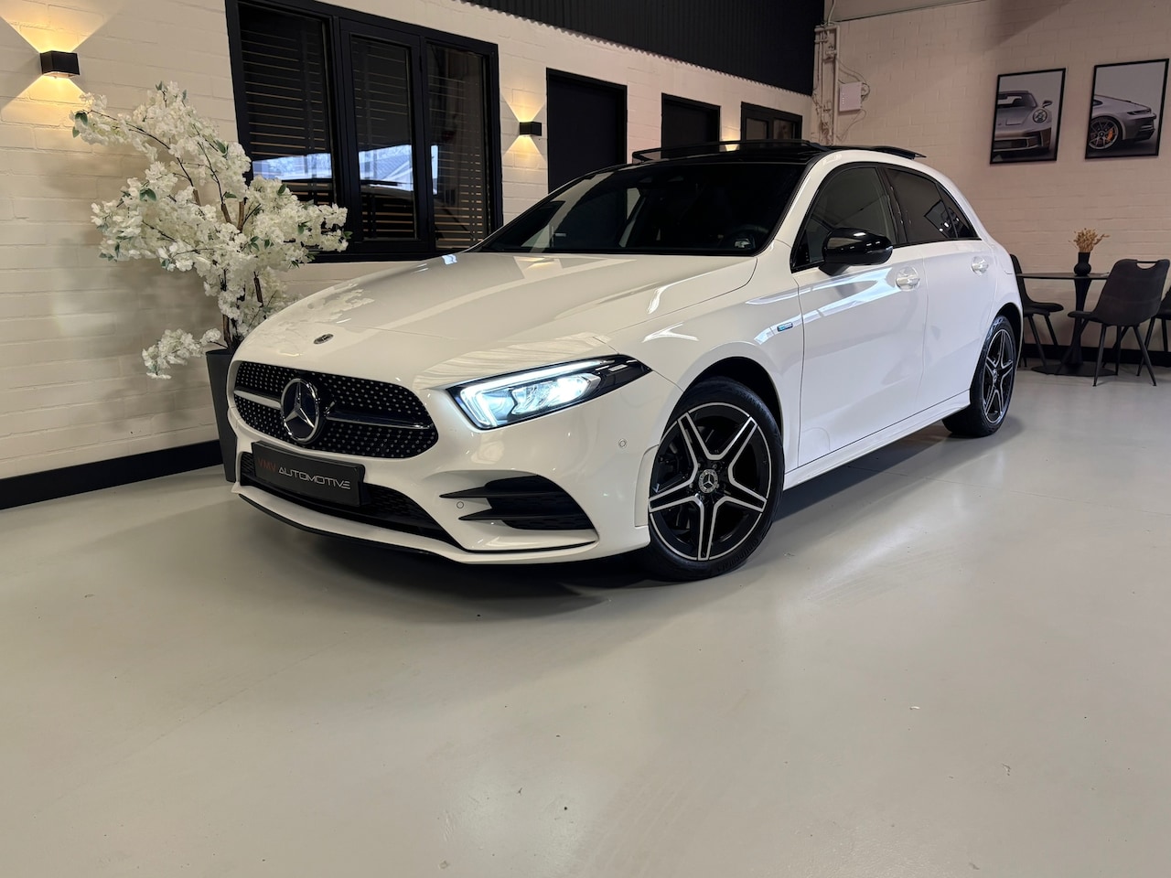 Mercedes-Benz A-klasse - 250 e AMG Limited |360 cam|Memory|CarPlay|Nav|Xenon|Led| - AutoWereld.nl