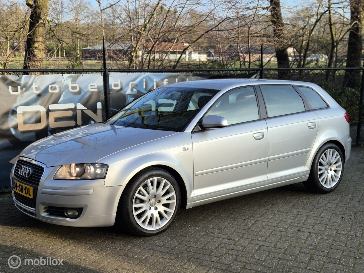 Audi A3 Sportback - 2.0 FSI Ambiente Pro Line AUT | CLIMA | ELEK RAMEN | BLUETOOTH | 17'' | - AutoWereld.nl