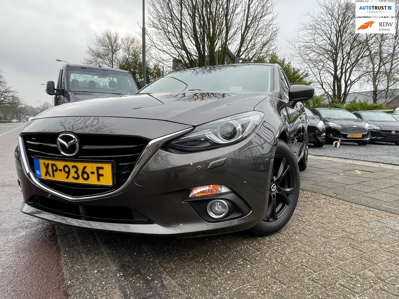 Mazda 3 - 2.0 GT-M Clima Elek Pakket Lmv Navi Xenon Cruise - AutoWereld.nl