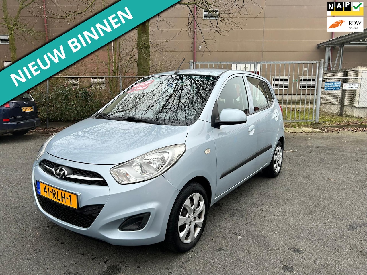 Hyundai i10 - 1.2 i-Drive NETTE AUTO MET LAGE KM STAND KOOPJE HOOR - AutoWereld.nl