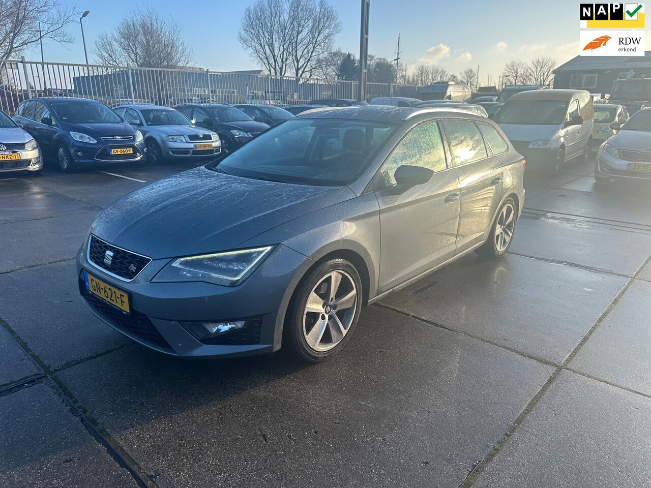 Seat Leon ST - 1.4 EcoTSI FR Connect Airco! NAVi 2015 - AutoWereld.nl