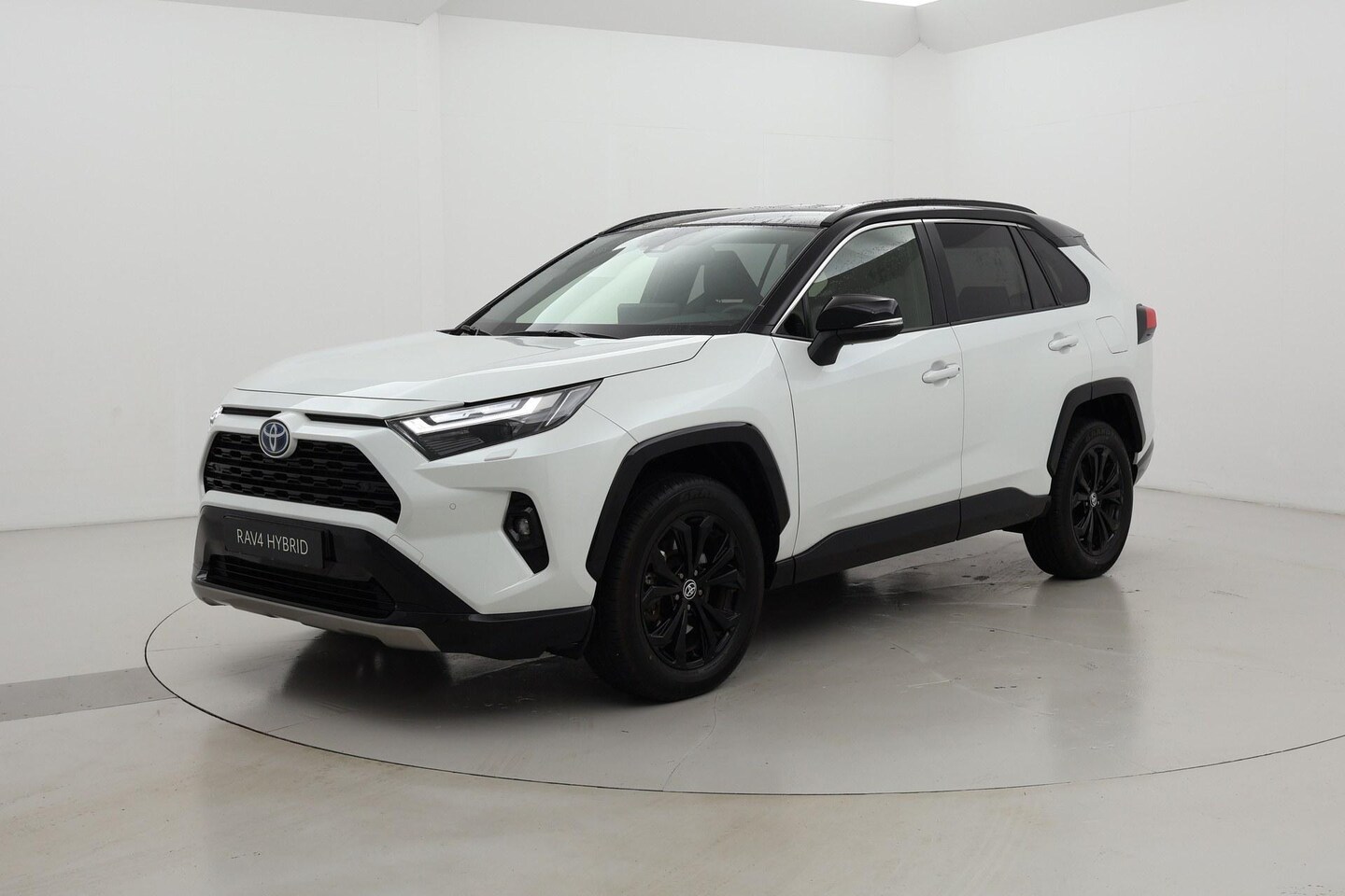 Toyota RAV4 - 2.5 Hybrid AWD Bi-Tone Stoel/Stuurverwarming - AutoWereld.nl