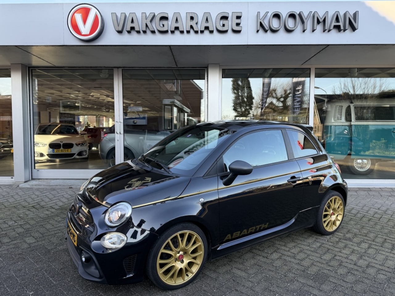 Abarth 595 - 1.4 T-Jet Ab. Tur | 1 van 2000!! | scorpione | Beats audio | - AutoWereld.nl