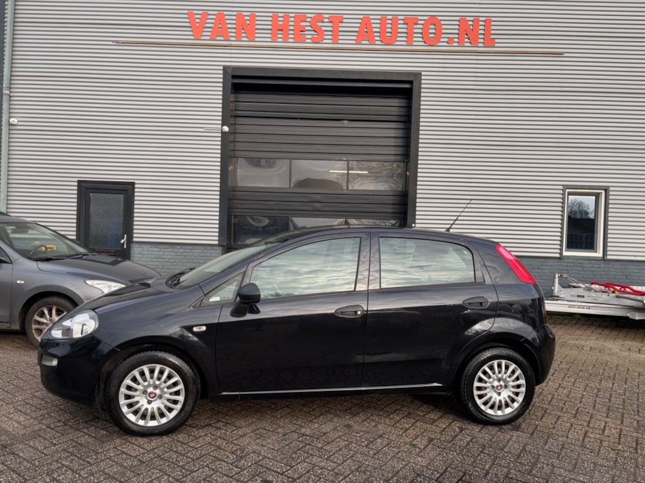 Fiat Punto - 1.4i Comfort | 3 MND GAR | CLIMA | NAVI | ELEK RAMEN - AutoWereld.nl