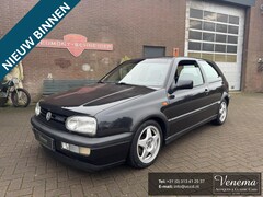 Volkswagen Golf - 2.0 GTI