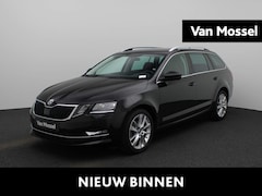 Skoda Octavia Combi - 1.6 TDI Greentech Style | ELEK.STOEL | STOELVERWARMING | NAVIGATIE | KEYLESS | PARKEERSENS