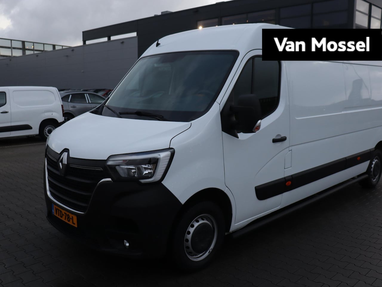 Renault Master - T35 2.3 dCi 150 L3H2 Energy Work Edition T35 2.3 dCi 150 L3H2 Energy Work Edition - AutoWereld.nl