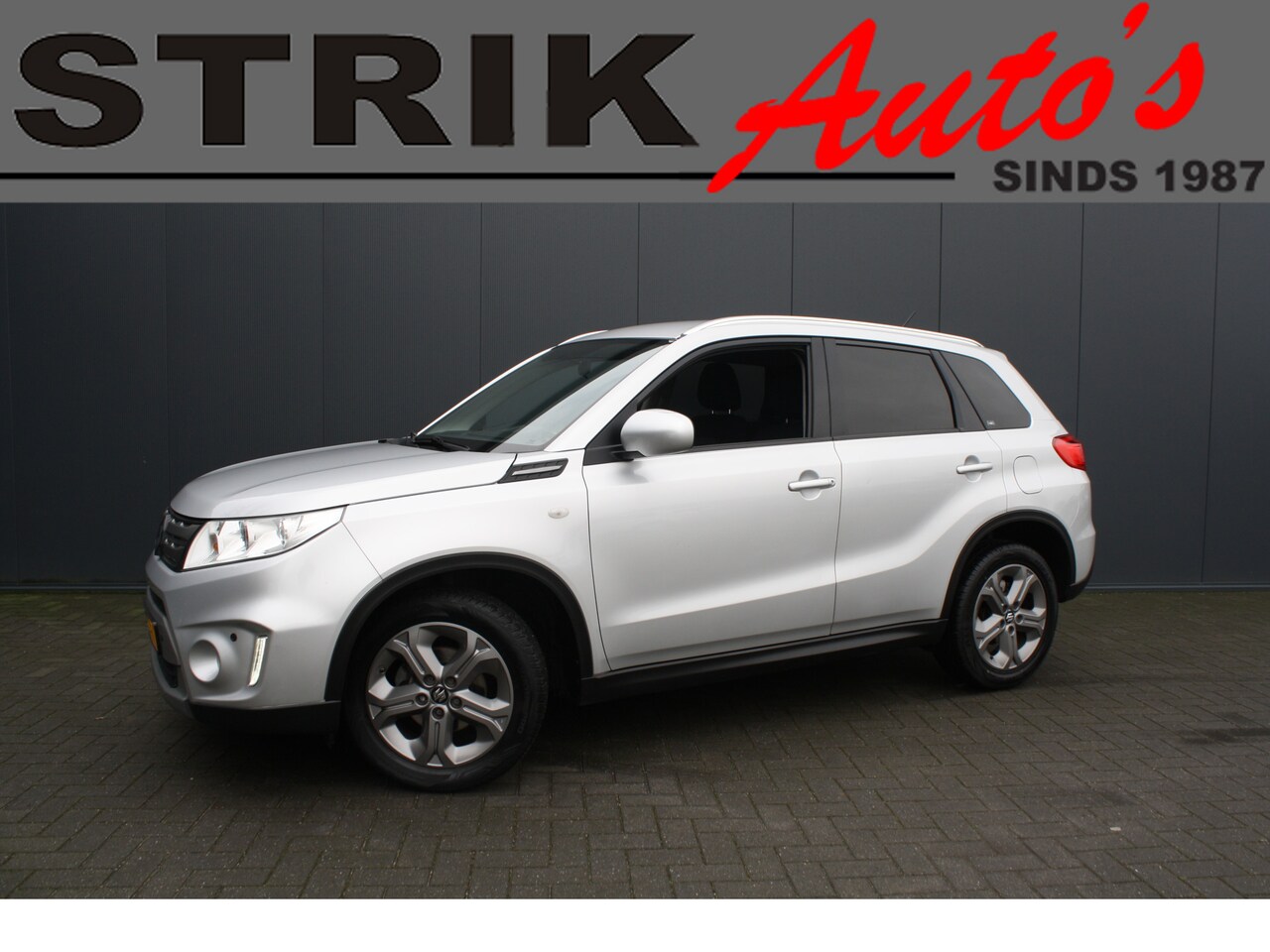 Suzuki Vitara - 1.6 Exclusive - NAVIGATIE - TREKHAAK - AutoWereld.nl