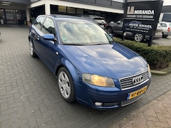 Audi A3 - 1.6 FSI Ambition