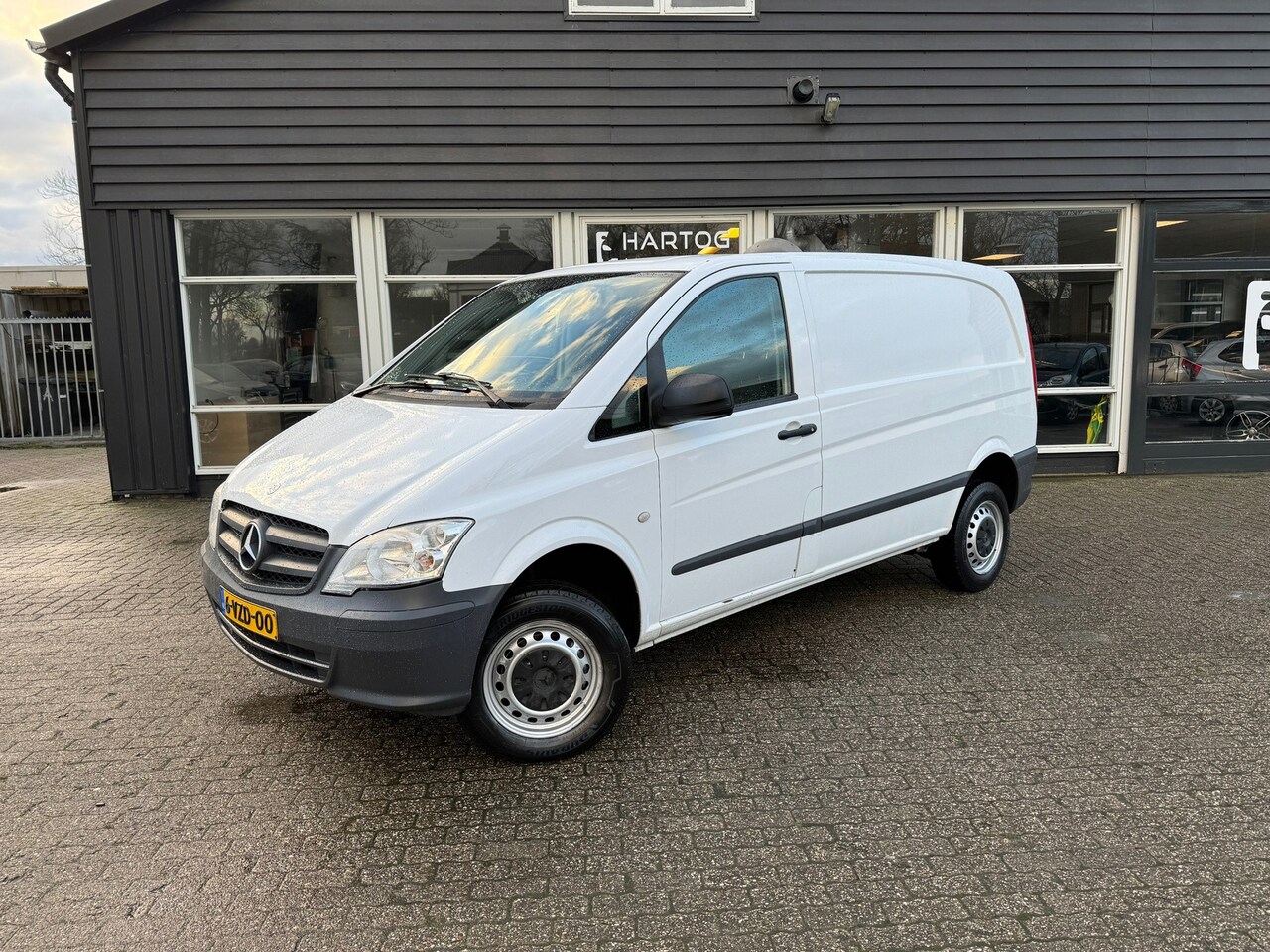 Mercedes-Benz Vito - 113 CDI 320 Lang | Autm | Airco | Radio | - AutoWereld.nl