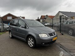 Volkswagen Touran - 2.0 - 16V FSI Highline - 7persoons