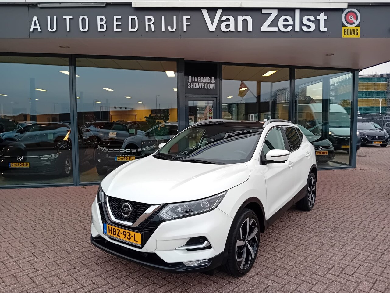 Nissan Qashqai - 1.3 DIG-T Premium Edition Automaat, Airco(automatisch), Carplay/ Android auto, Navigatie, - AutoWereld.nl