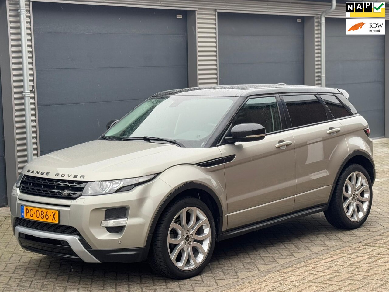 Land Rover Range Rover Evoque - 2.2 eD4 2WD Prestige 2.2 eD4 2WD Prestige, trekhaak, leder, vele opties - AutoWereld.nl