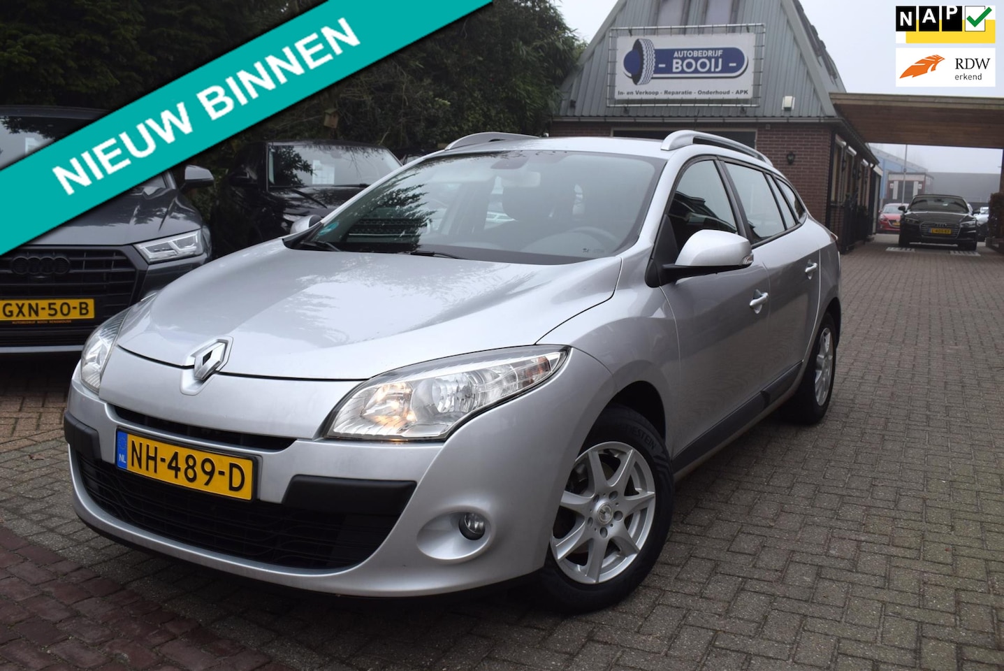 Renault Mégane Estate - 1.6 Expression AIRCO-ECC 2 ZONES/TREKHAAK/6 BAK/LMW 15 INCH/DOOR INRUIL VERKREGEN - AutoWereld.nl