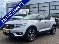 Volvo XC40 - 2.0 T4 AWD Automaat R-Design Navigatie Trekhaak Panoramadak Leder Elek stoelen Standkachel