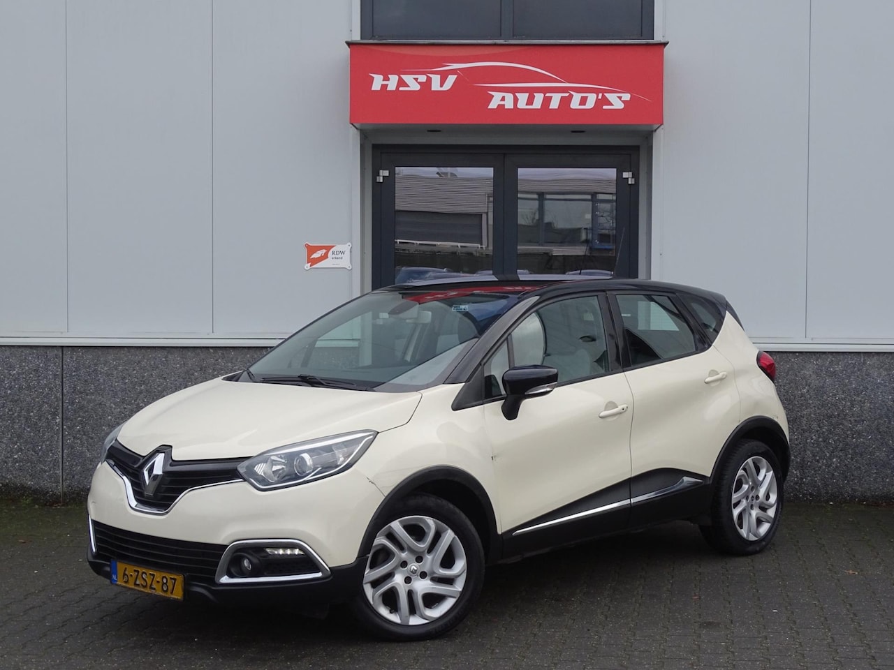 Renault Captur - 1.5 dCi Dynamique navigatie LM airco - AutoWereld.nl