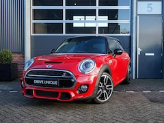 MINI Cooper S - 2.0 Chili Serious Business, JCW optiek, Harman/Kardon, Kuipstoelen, Camera, Keyless