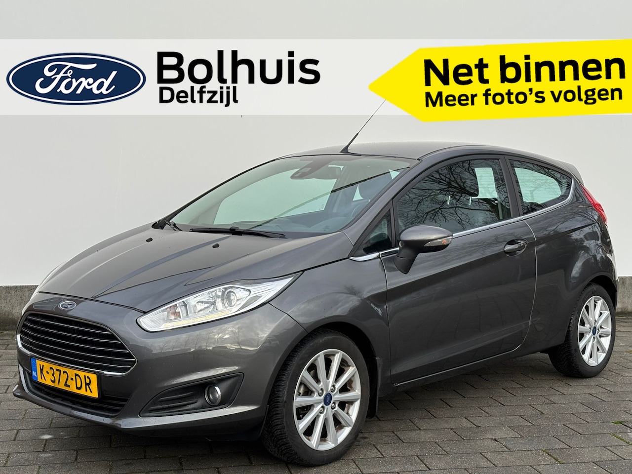 Ford Fiesta - EcoBoost Titanium Automaat | Leder | Stoelverwarming | 100% dealer onderhouden | Trekhaak - AutoWereld.nl