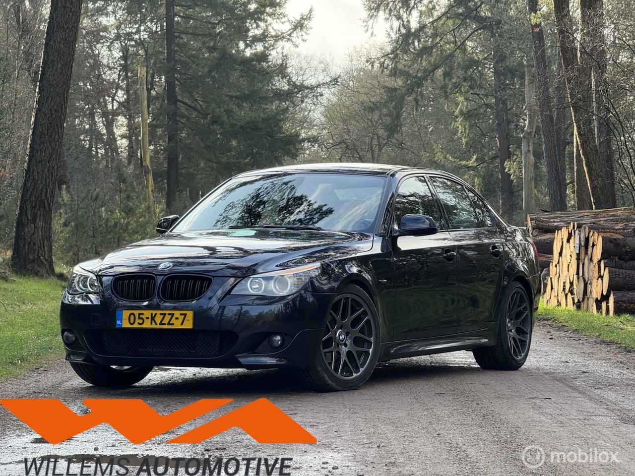 BMW 5-serie - 520i M-Pakket Edition Carbon Black *Automaat* - AutoWereld.nl