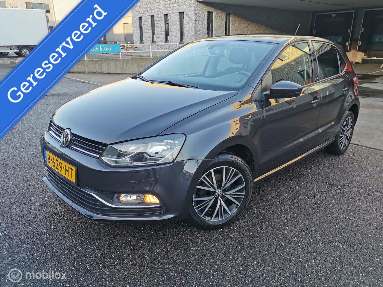 Volkswagen Polo - Comfortline 1.0 Clima / Stoelverwarming / PDC - AutoWereld.nl