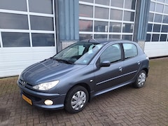 Peugeot 206 - 1.4 Forever