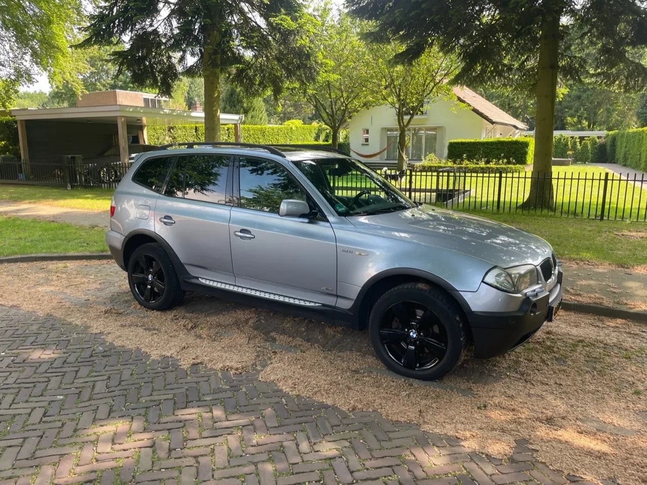 BMW X3 - 3.0i Executive| Automaat| LPG| Youngtimer|Schuifdak| - AutoWereld.nl