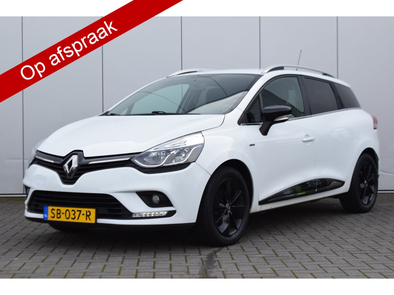 Renault Clio Estate - 0.9 TCe Limited Navi Pdc Airco Cruise - AutoWereld.nl