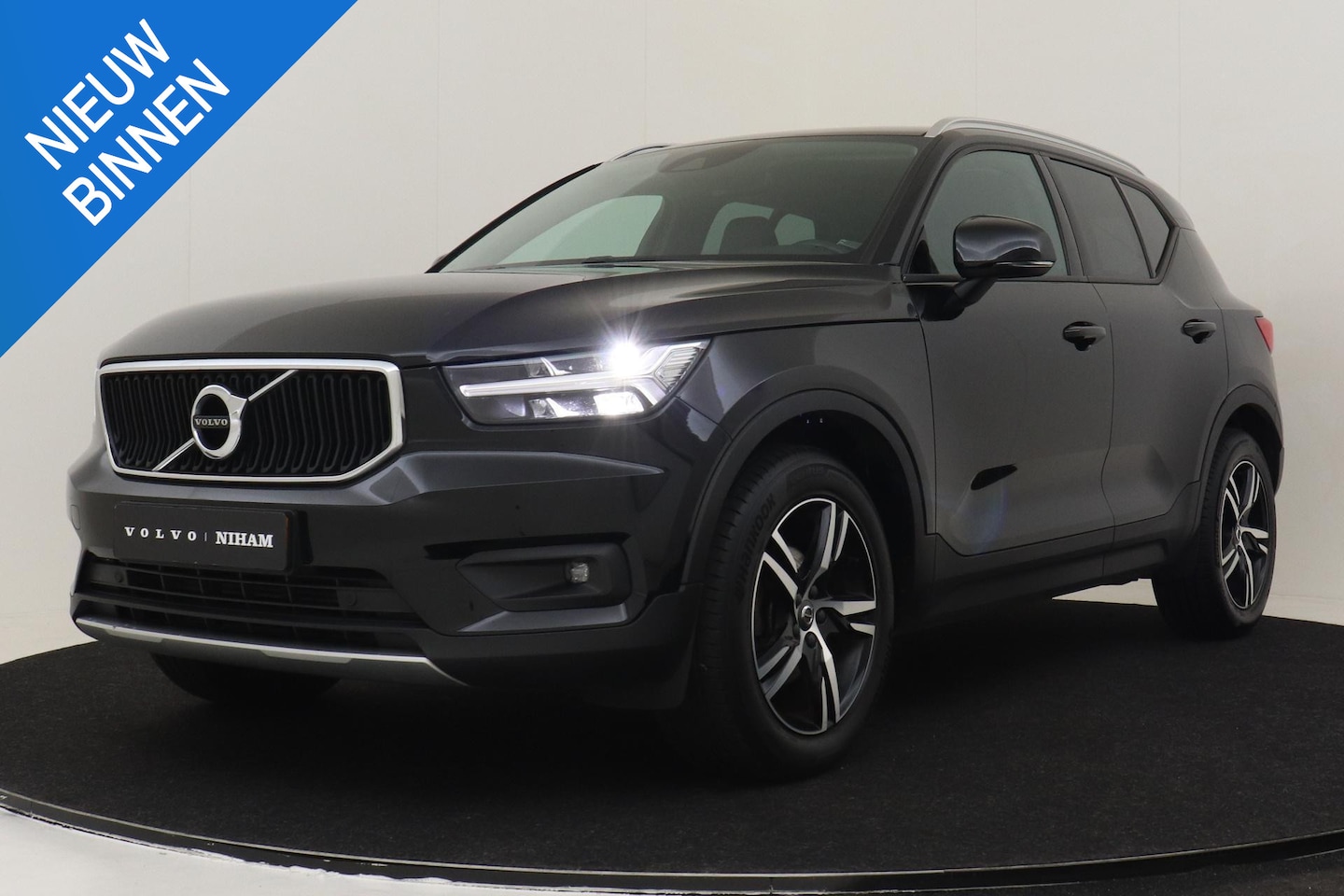 Volvo XC40 - T3 AUT. MOMENTUM PRO -CAMERA|ADAP.LED|VERW.VOORRUIT|CRUISE|CARPLAY - AutoWereld.nl