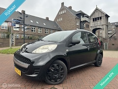 Peugeot 107 - 1.0-12V XS 5-deurs AIRCO nieuwe apk dec 2025