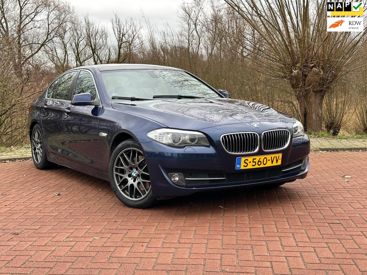 BMW 5-serie - 523i Executive Automaat/Carplay - AutoWereld.nl