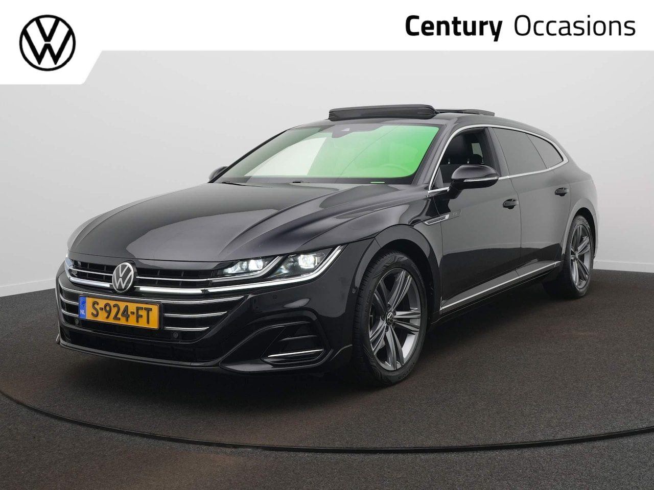 Volkswagen Arteon Shooting Brake - 2.0 TSI R-Line / Panoramadak / Adap. Cruise / Camera / Harman Kardon - AutoWereld.nl