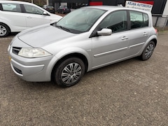 Renault Mégane - 1.6-16V Business Line