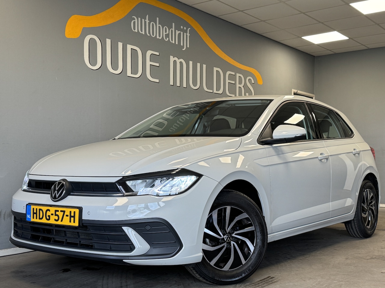 Volkswagen Polo - 1.0 Carplay/Stoelverwarming/Parkeersensoren - AutoWereld.nl