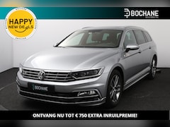 Volkswagen Passat Variant - 1.5 TSI 150 DSG Highline Business R | Panoramadak | Trekhaak