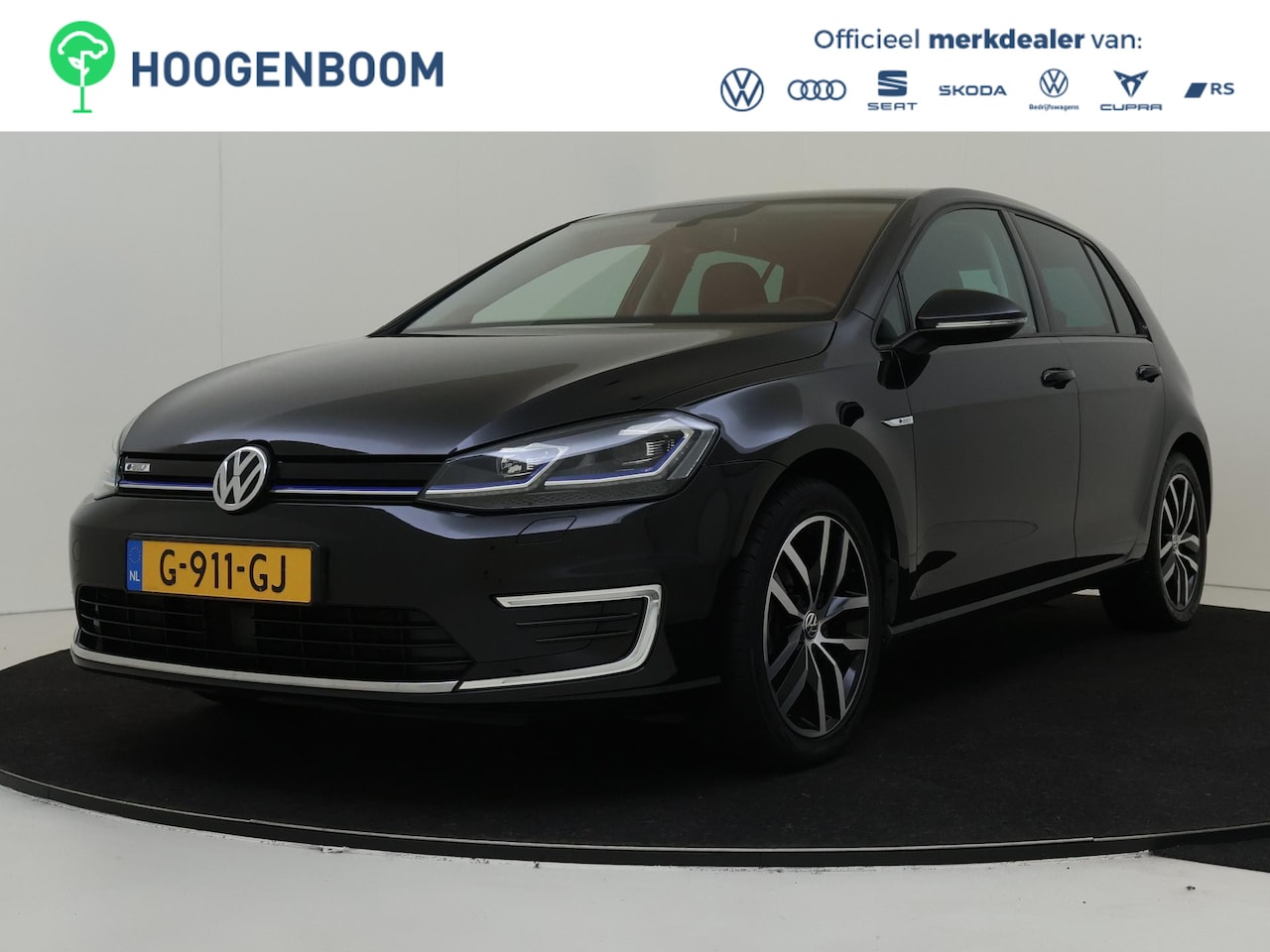 Volkswagen e-Golf - e-Golf | Keyless | DYNAUDIO | Lederen bekleding | Stoelverwarming | Digital cockpit | Acht - AutoWereld.nl