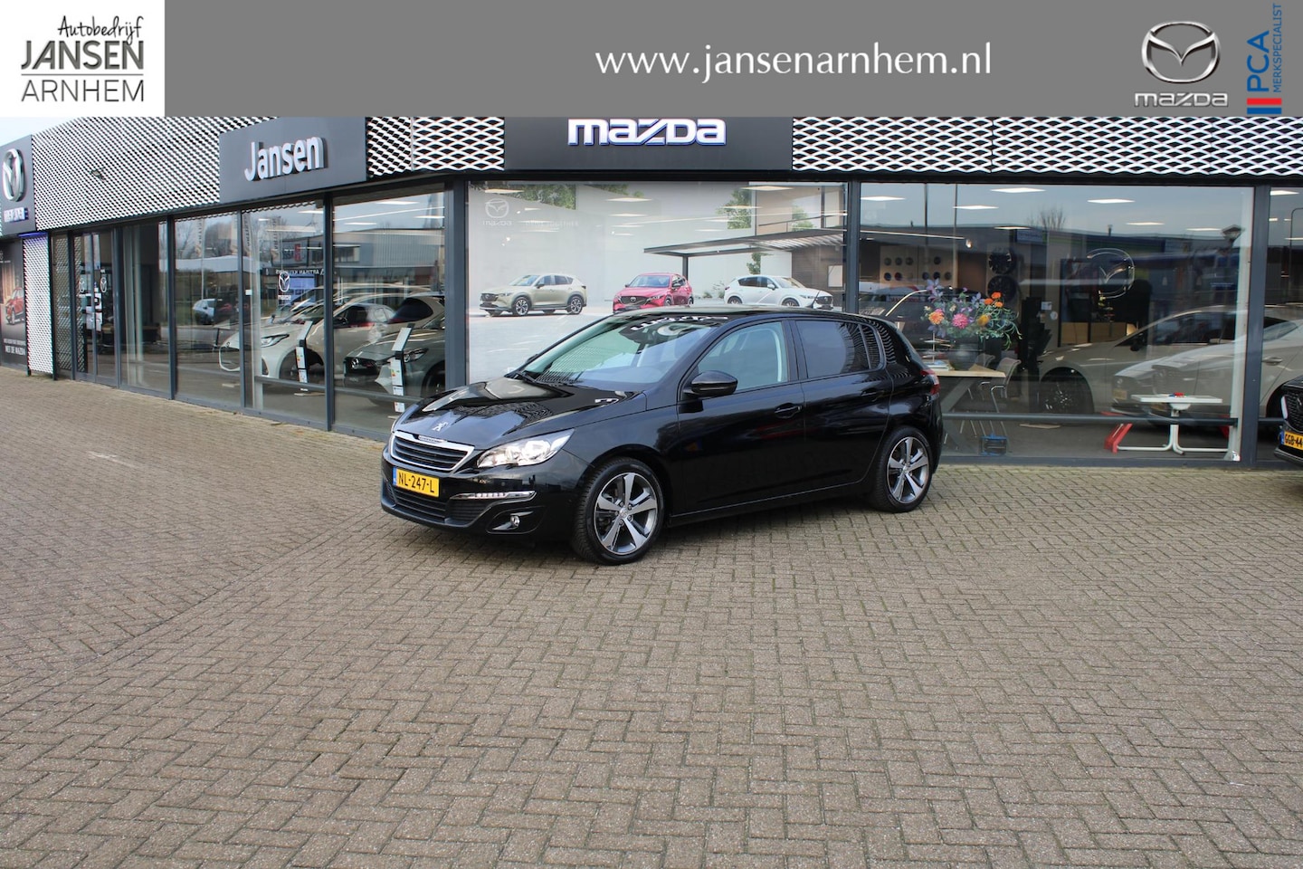 Peugeot 308 - 1.2 PureTech Blue Lion 1.2 PureTech Blue Lion , Trekhaak, Navi, Clima, Pano.Dak, LMV 17 Inch, PDC, Bluetooth, Cru - AutoWereld.nl