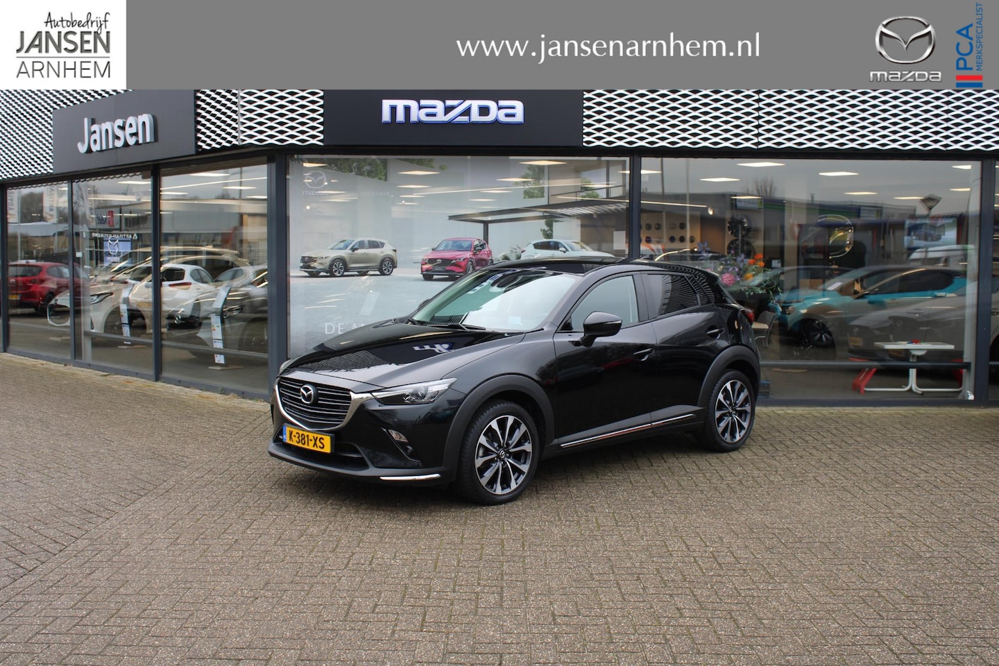 Mazda CX-3 - 2.0 SkyActiv-G 121 Luxury 2.0 SkyActiv-G 121 Luxury , Automaat, LMV 18 Inch, Navi, Half Leder, HUD, Cruise, PDC, Cam - AutoWereld.nl