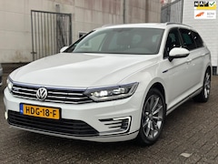 Volkswagen Passat Variant - 1.4 TSI GTE BJ:2018 DEALER OND. ACC|LED|ALCANTARA