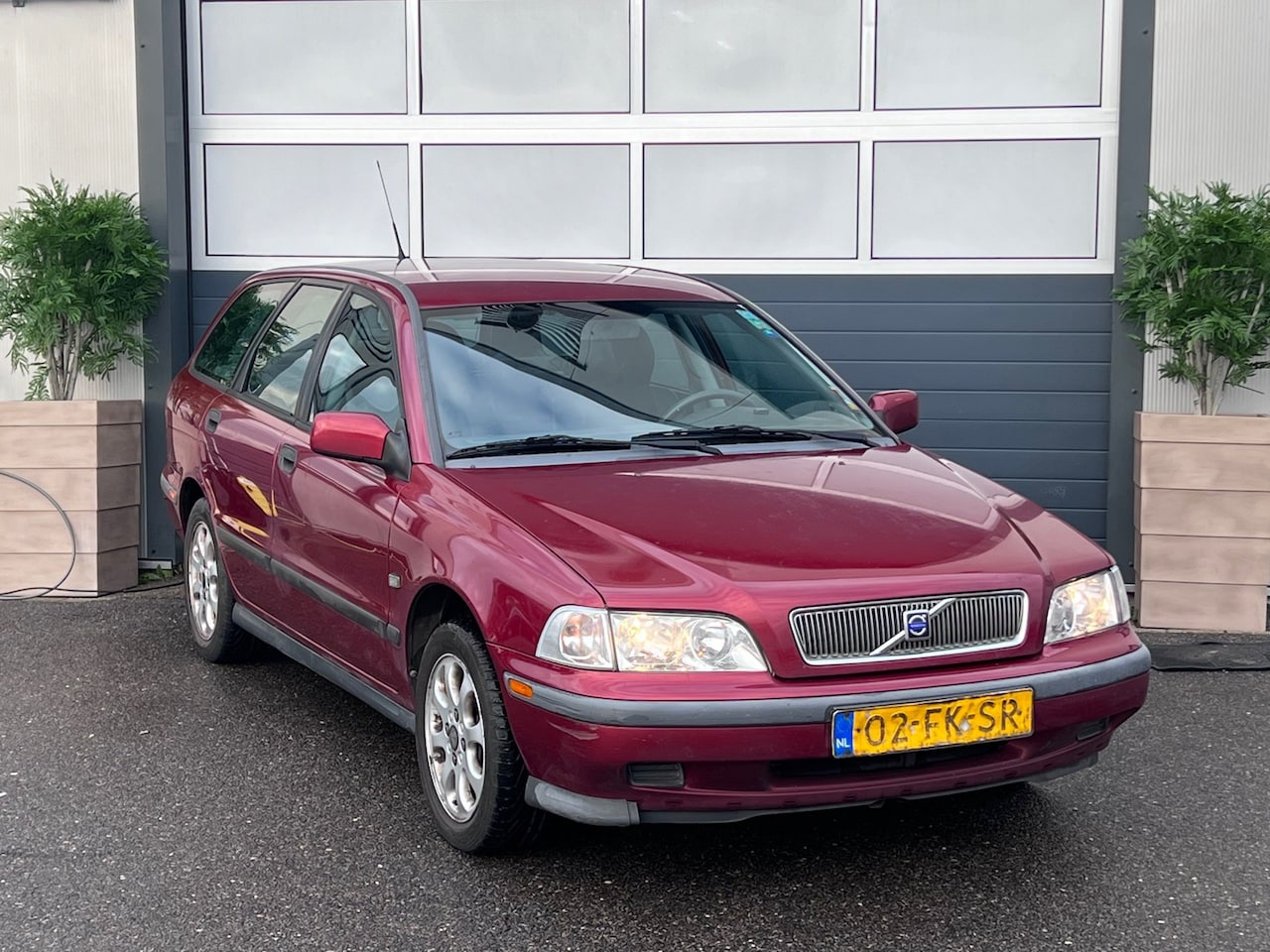 Volvo V40 - 1.8 / AIRCO / TREKHAAK / NAP / CRUISE / RADIO - AutoWereld.nl