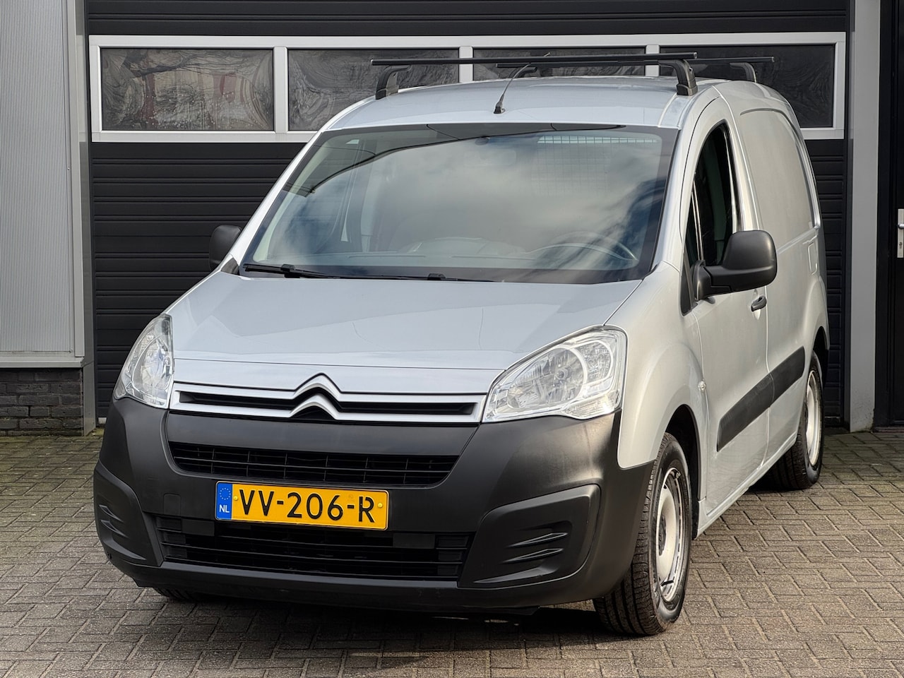 Citroën Berlingo - 1.6 BlueHDI 100 Comfort EURO 6, Airco, NAP - AutoWereld.nl