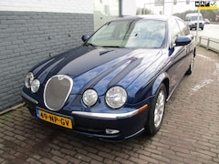 Jaguar S-type - 3.0 V6 Executive