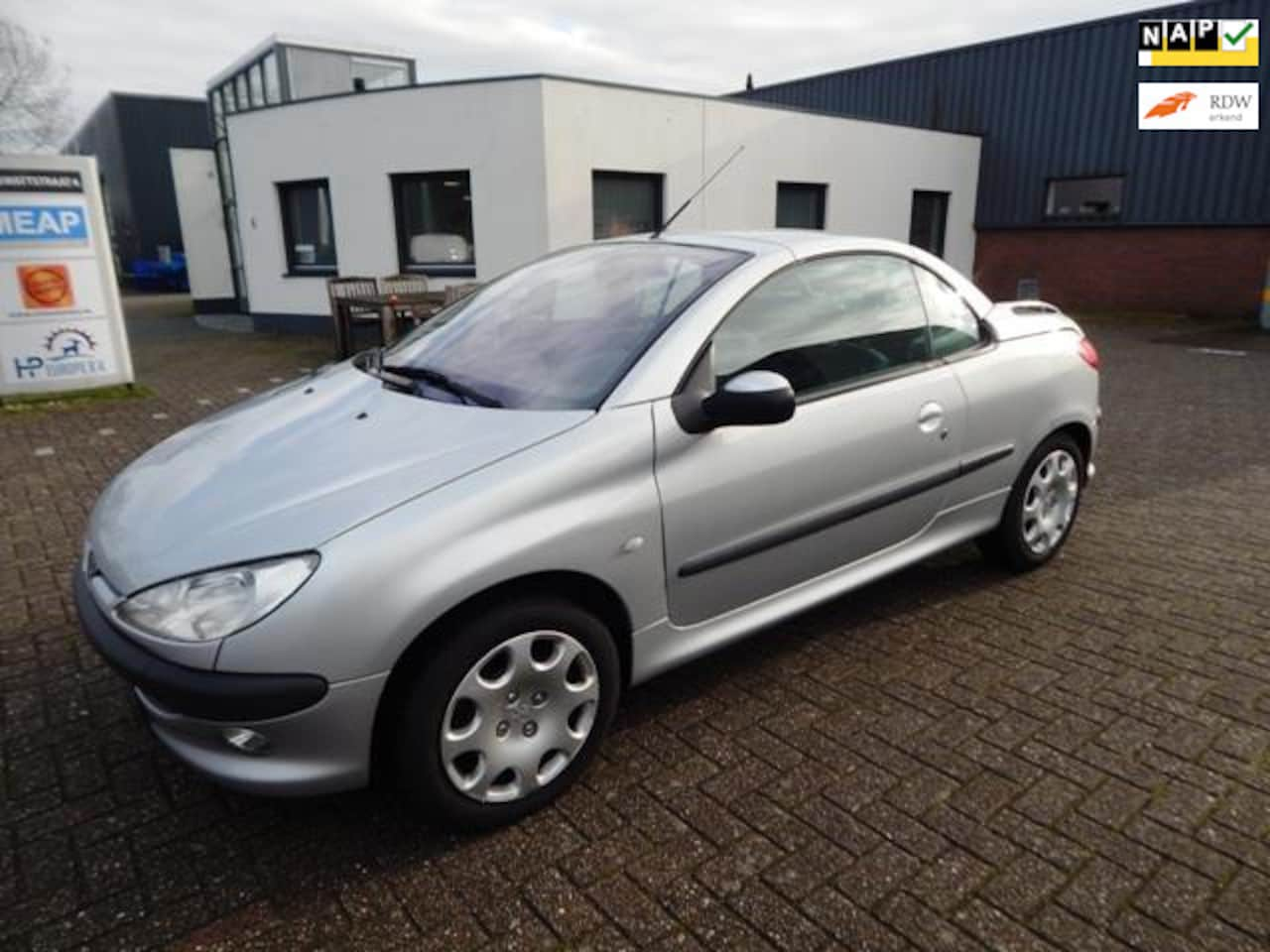 Peugeot 206 CC - 1.6-16V 1.6-16V - AutoWereld.nl