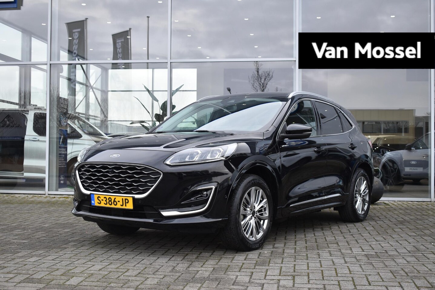 Ford Kuga - 2.5 PHEV Vignale | Climate Control | Adaptieve Cruise Control | Trekhaak | Achteruitrij Ca - AutoWereld.nl