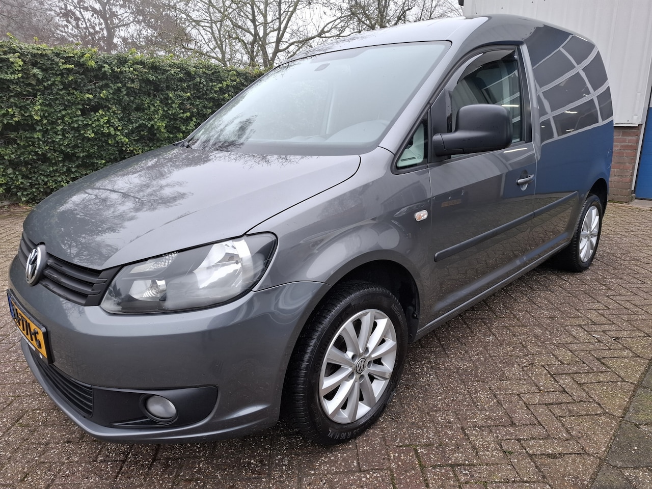 Volkswagen Caddy - 2.0 TDI AIRCO/CRUISE/NAVI/PDC.A/TREKHAAK AUTOMAAT 140PK - AutoWereld.nl