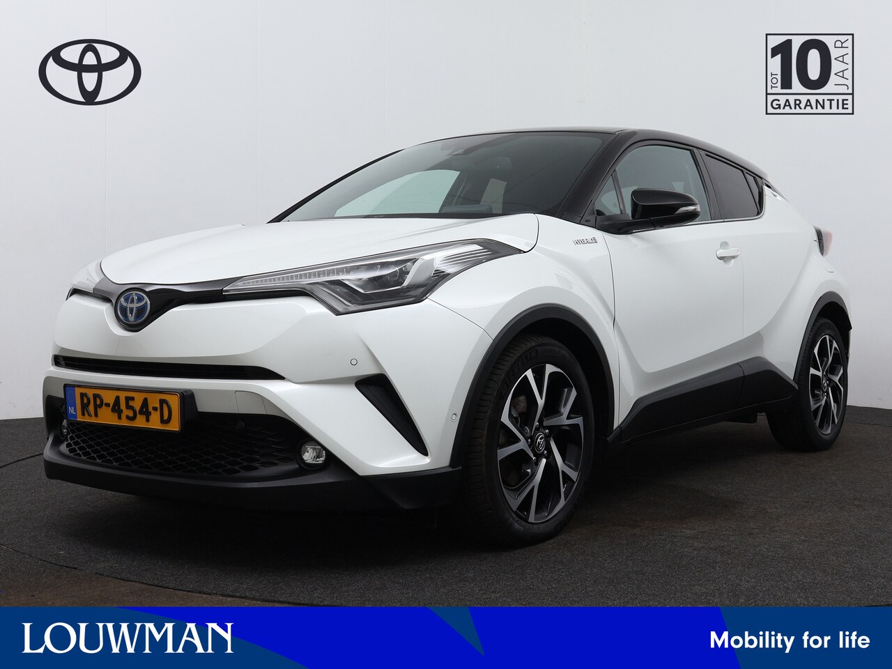 Toyota C-HR - 1.8 Hybrid Bi-Tone Plus | Adaptive Cruise Control | Bi-Tone kleur | Stoelverwarming | - AutoWereld.nl